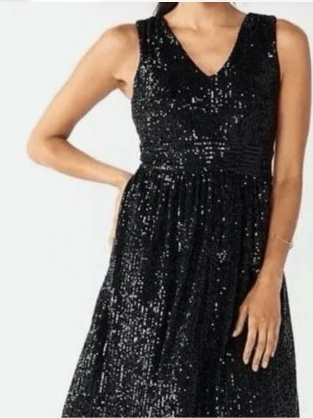Draper James Black Sequin V-Neck Prom Dress